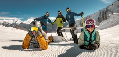 Skifahren im Alter: Tipps und Tricks für Senioren und Best Ager