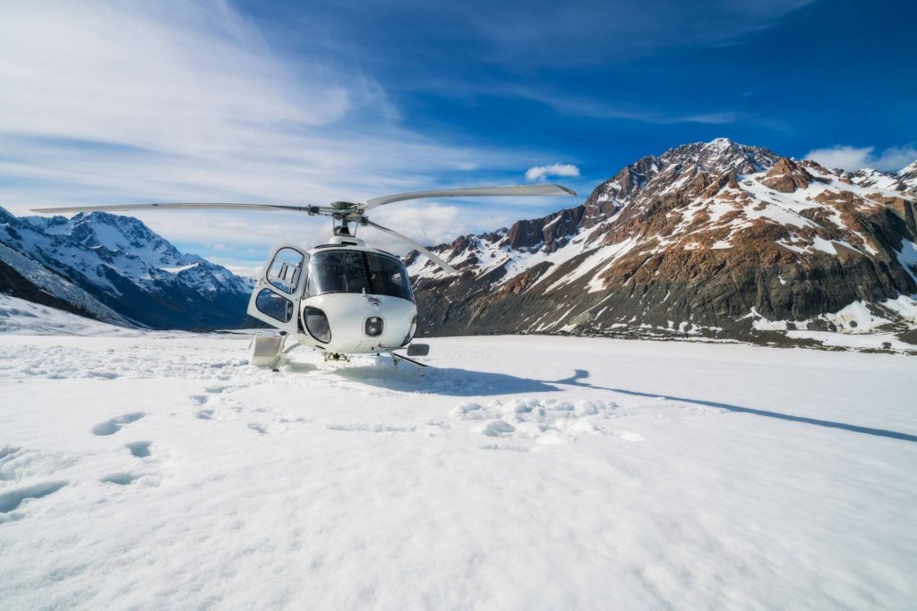 Auf den Gletscher geht es nur mit dem Hubschrauber